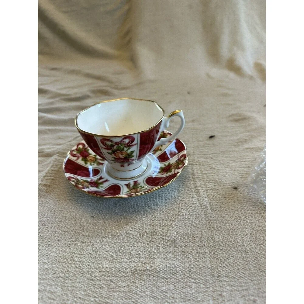 Royal Albert this vintage
